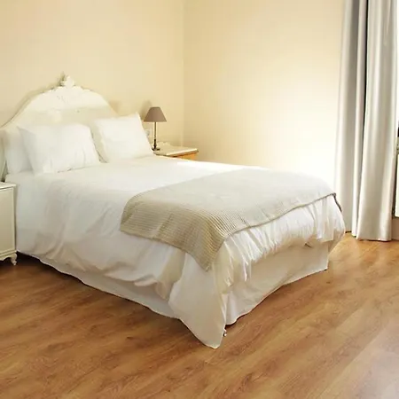 Sleeps 11 With Pool And Wifi