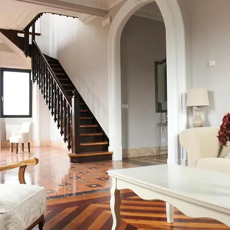 Sleeps 11 With Pool And Wifi 빌라